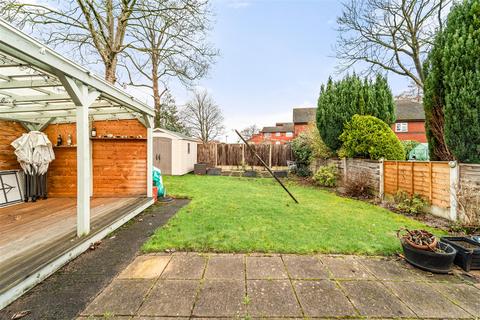 4 bedroom semi-detached house for sale, Chestnut Drive, Sale