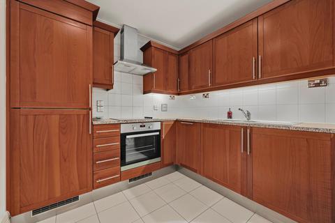 2 bedroom flat for sale, Forum Magnum Square, London, SE1