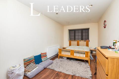 4 bedroom house to rent, Meadow Brook Close, Littleover, Derby, DE23
