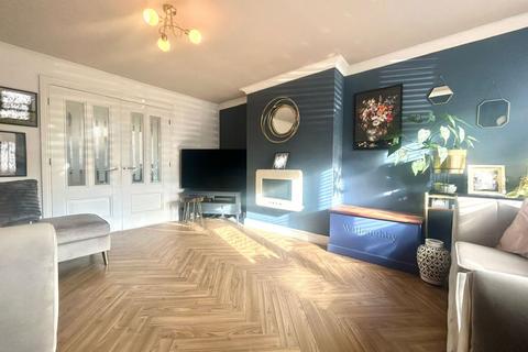 3 bedroom semi-detached house for sale, Dingle View, Dudley DY3
