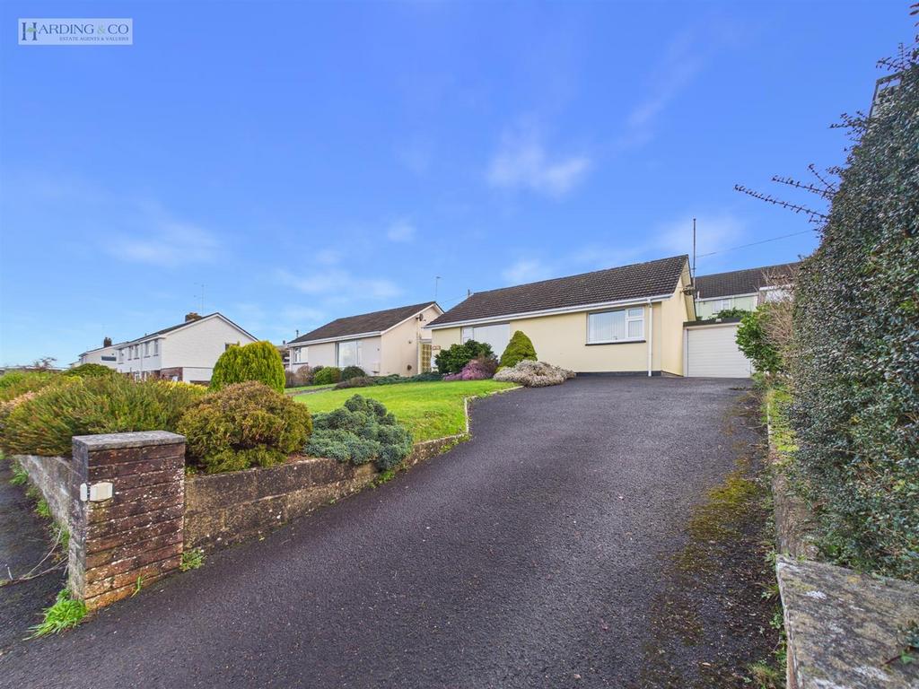 Driveway .1.jpg