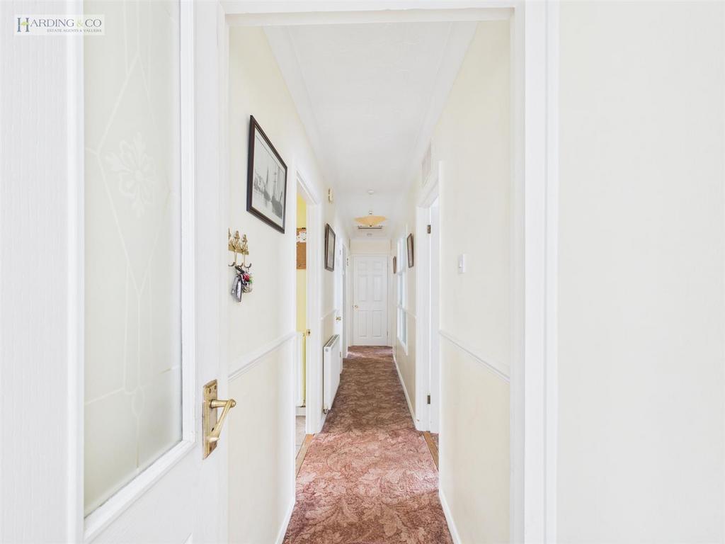 Hallway.jpg