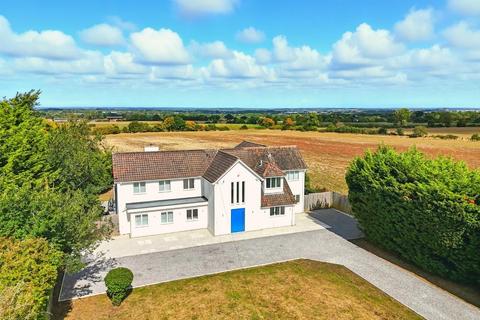 5 bedroom detached house for sale, Epping Green, Epping
