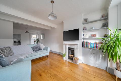 2 bedroom terraced house for sale, Garibaldi Road, Surrey RH1