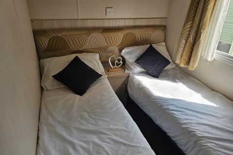 undefined, Stanford Bishop WR6