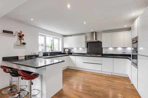 4 bedroom semi-detached house for sale, West Mead, Welwyn Garden City, Hertfordshire, AL7