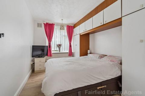1 bedroom flat for sale, Oxhey Drive, Watford, WD19