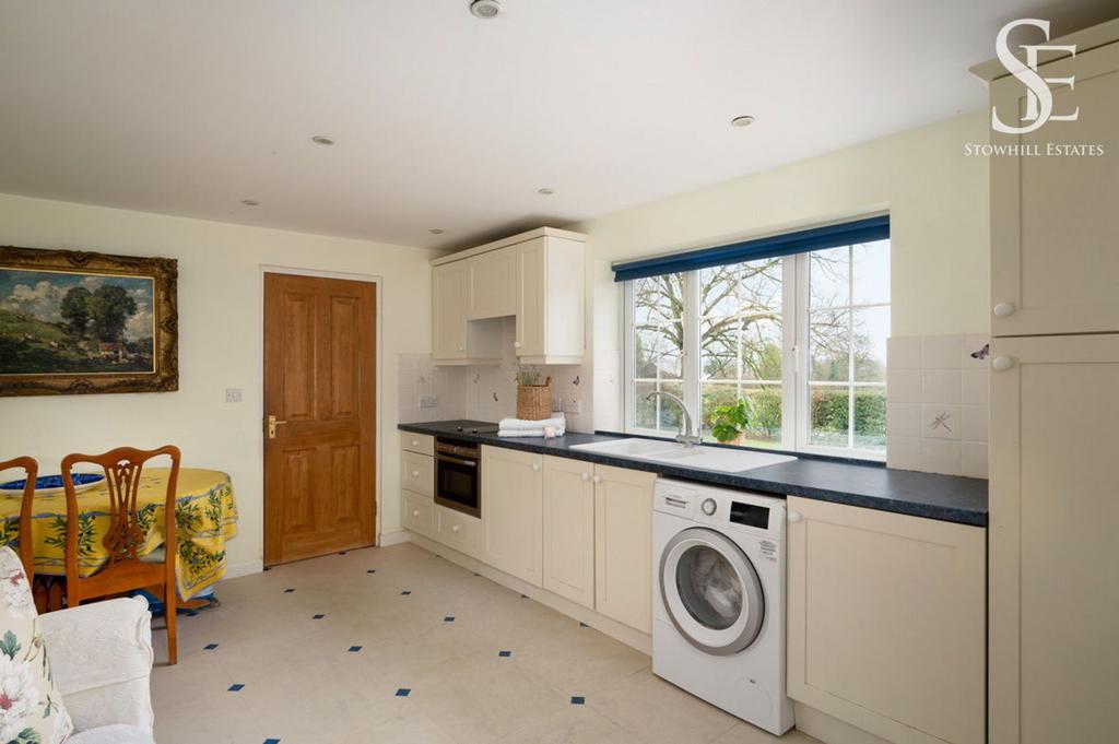 Annexe/Kitchen 2