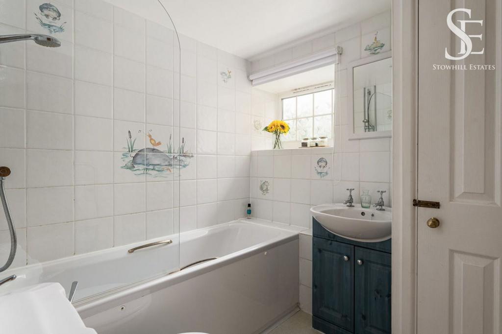 Annexe bathroom