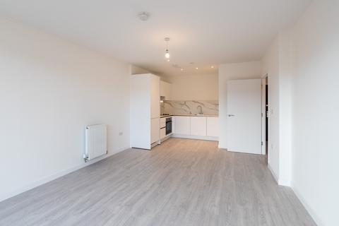 1 bedroom flat to rent, 49 Farine Avenue, London UB3