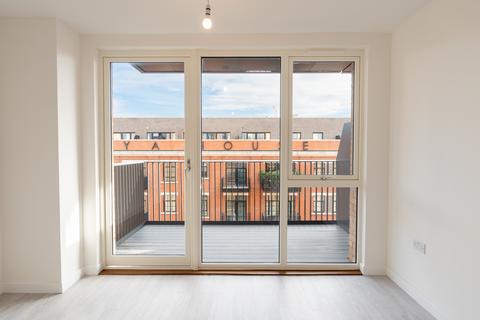 1 bedroom flat to rent, 49 Farine Avenue, London UB3