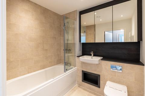 1 bedroom flat to rent, 49 Farine Avenue, London UB3