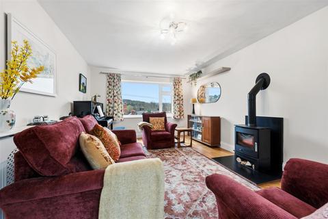 4 bedroom detached house for sale, Holt Lane, Matlock DE4