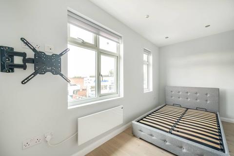 undefined, Kneller Road, Whitton, Twickenham, TW2