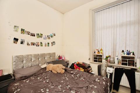 3 bedroom end of terrace house for sale, Manchester Road, Nelson, BB9
