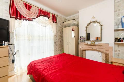 3 bedroom flat for sale, Leghorn Road, Harlesden, London, NW10