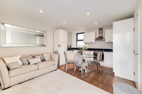 1 bedroom flat for sale, Harrow Road, Kensal Rise, London, NW10