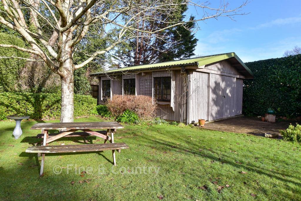 Workshop/Outbuildings