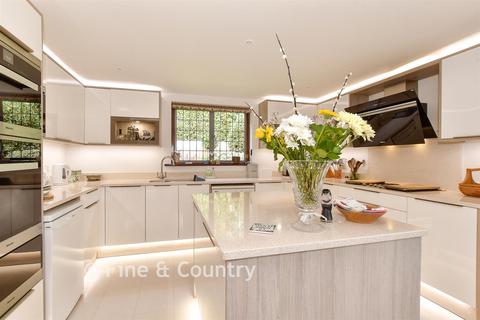4 bedroom cottage for sale, Lane End Road, Bembridge, Isle of Wight