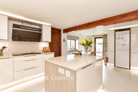 4 bedroom cottage for sale, Lane End Road, Bembridge, Isle of Wight