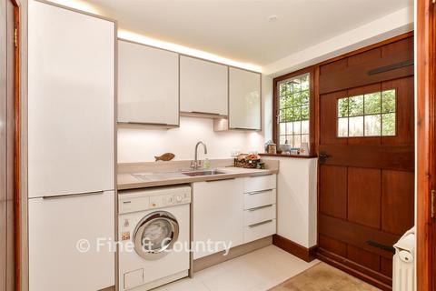 4 bedroom cottage for sale, Lane End Road, Bembridge, Isle of Wight