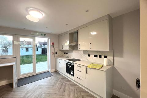 undefined, Hackbridge Road, Wallington SM6