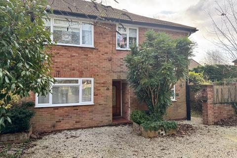 undefined, Ray Mill Road East, Maidenhead, Berkshire