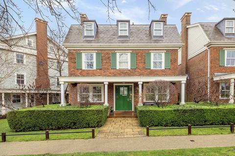 undefined, Lewiston Close, Worcester Park KT4