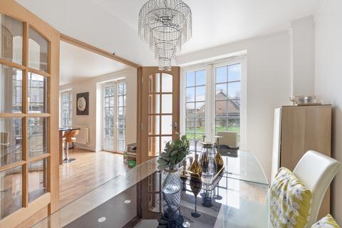 undefined, Lewiston Close, Worcester Park KT4