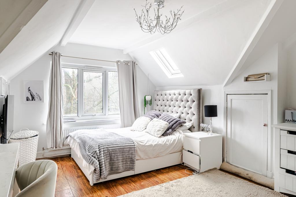 Bedroom5a