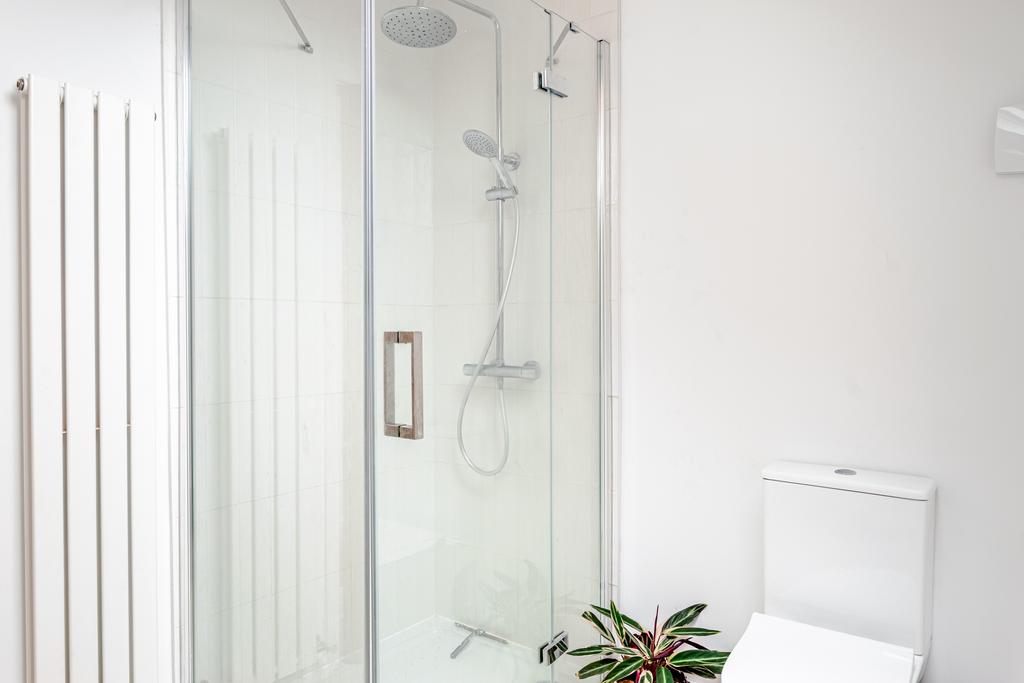 Shower2