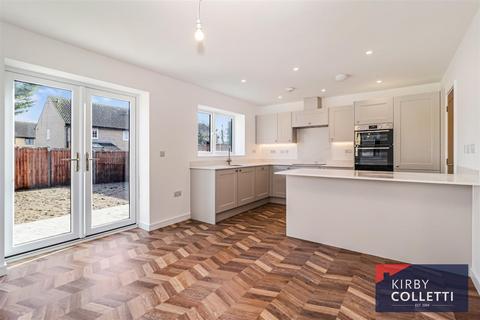 undefined, Fourfields, Rosedale Way, Cheshunt