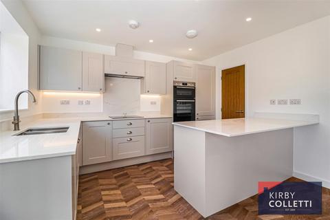 undefined, Fourfields, Rosedale Way, Cheshunt