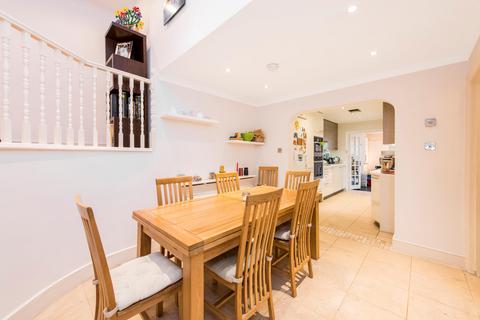 3 bedroom flat to rent, Fellows Road, Belsize Park NW3