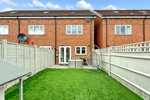 3 bedroom end of terrace house for sale, Amsbridge Crescent, Wick, Littlehampton, West Sussex