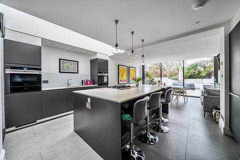 undefined, Bloemfontein Avenue, Hammersmith And Fulham, London