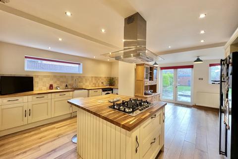 3 bedroom semi-detached house for sale, Chain Lane, Staining FY3