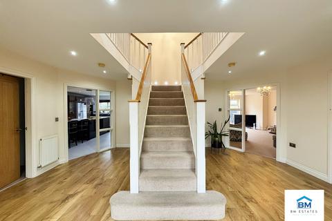 6 bedroom detached house for sale, Uppingham Road, Leicester LE5