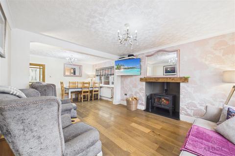 3 bedroom detached house for sale, Lady Hole Lane, Yeldersley DE6