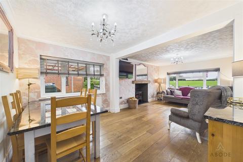3 bedroom detached house for sale, Lady Hole Lane, Yeldersley DE6