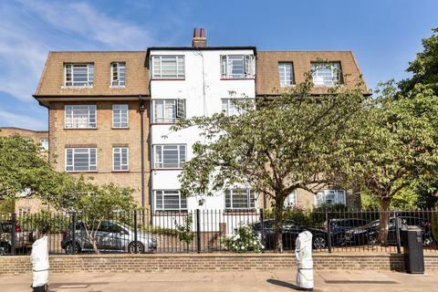 Woodside, London, SW19