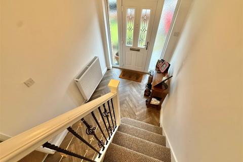 undefined, Roundhills Road, Halesowen