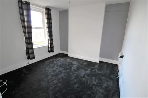 2 bedroom flat to rent, The Parade, Exmouth EX8