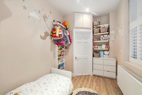 3 bedroom flat for sale, Brondesbury Villas, London NW6