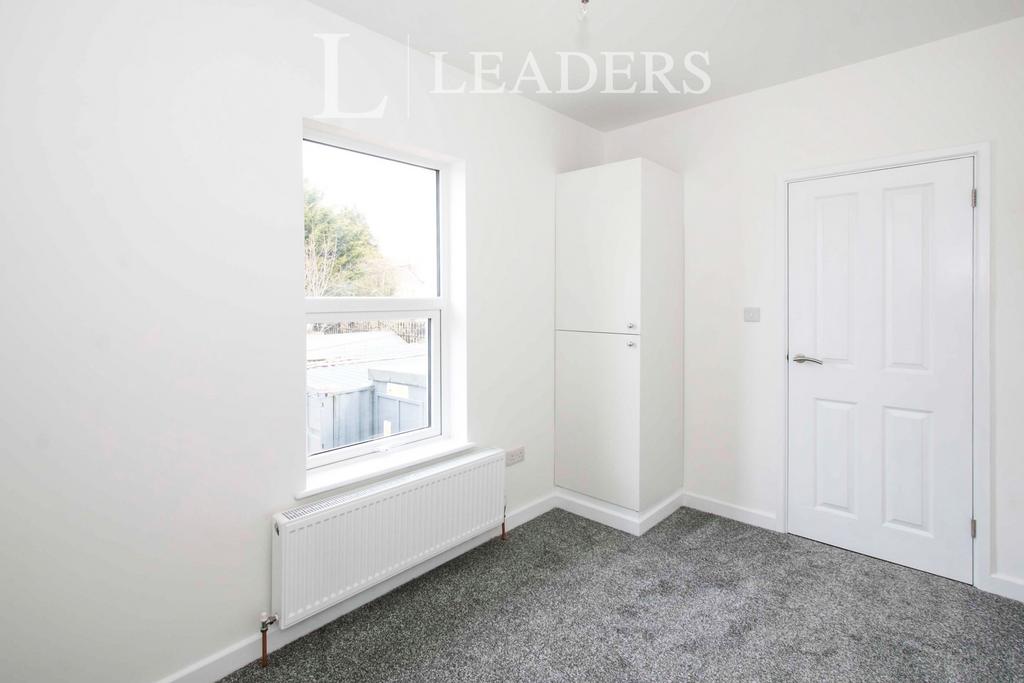 2nd Bedroom (2)