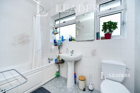 4 bedroom semi-detached house to rent, Falmer Gardens, Brighton, East Sussex, BN2