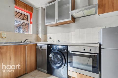 undefined, Squires Court, Eaton Socon