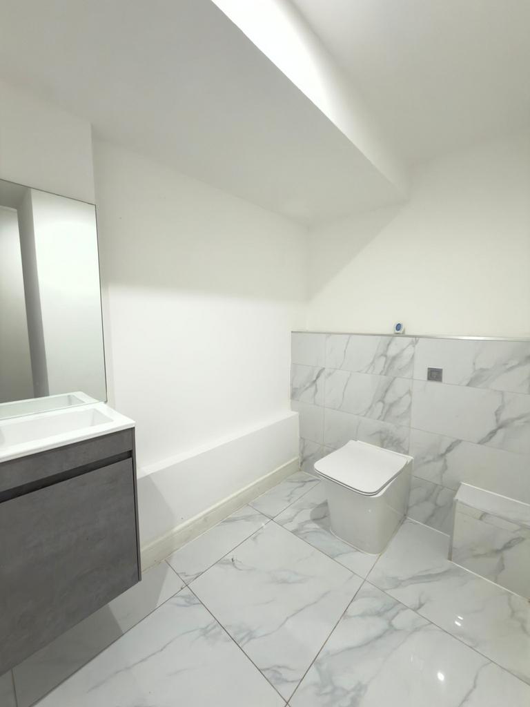 Private Toilet (No Shower)