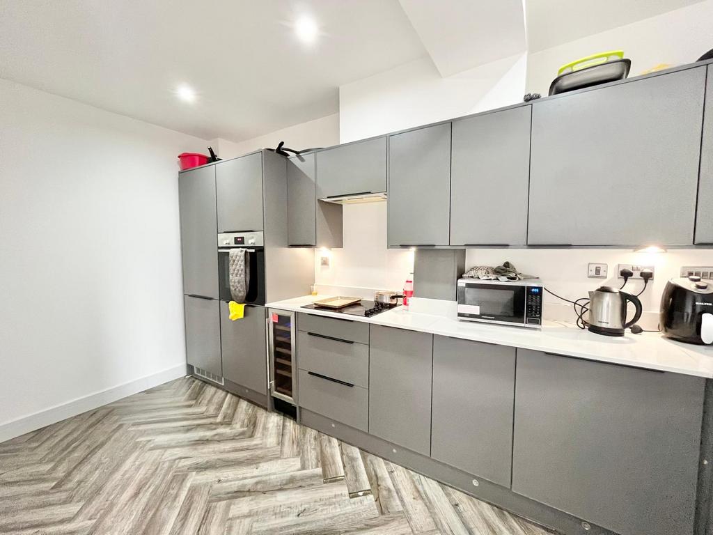 Shared Kitchen PIC 1