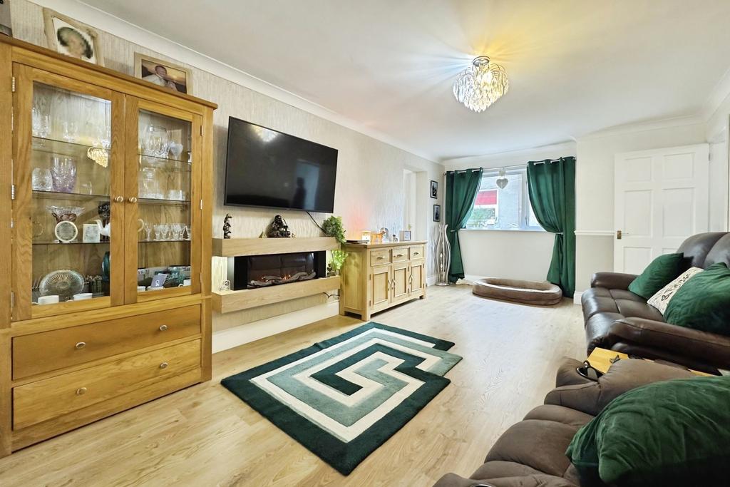 Living/Dining Room